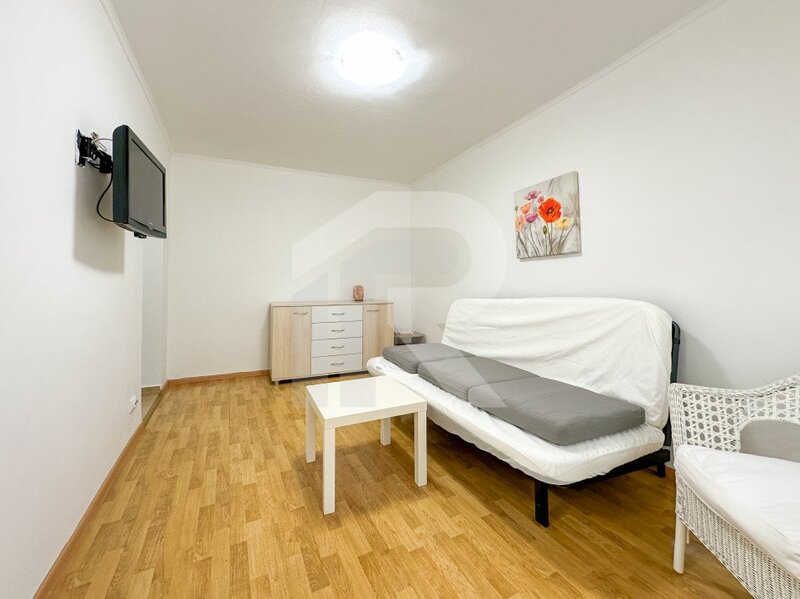 Panduri - garsoniera de vanzare, metrou Academia Militara, COMISION 0