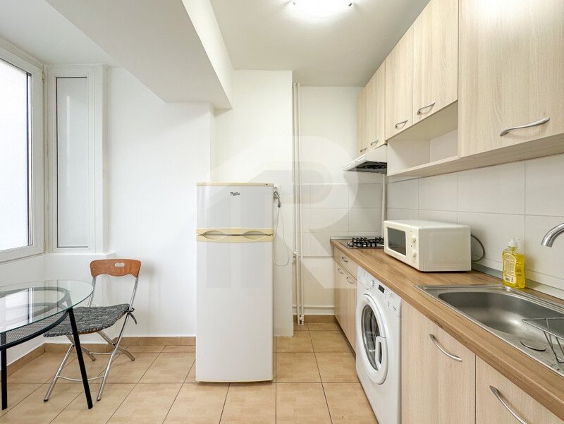 Panduri - garsoniera de vanzare, metrou Academia Militara, COMISION 0