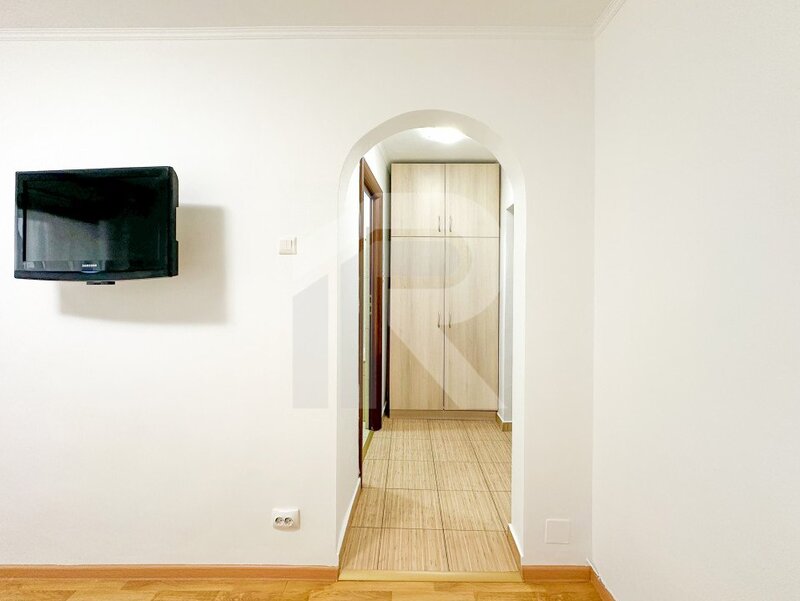 Panduri - garsoniera de vanzare, metrou Academia Militara, COMISION 0